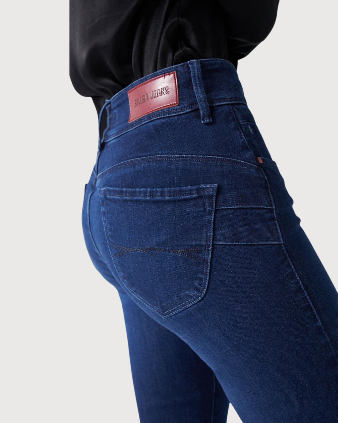 Secret Push In dark jeans