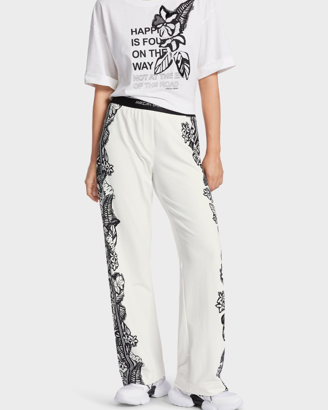 WELBY pants with floral print
