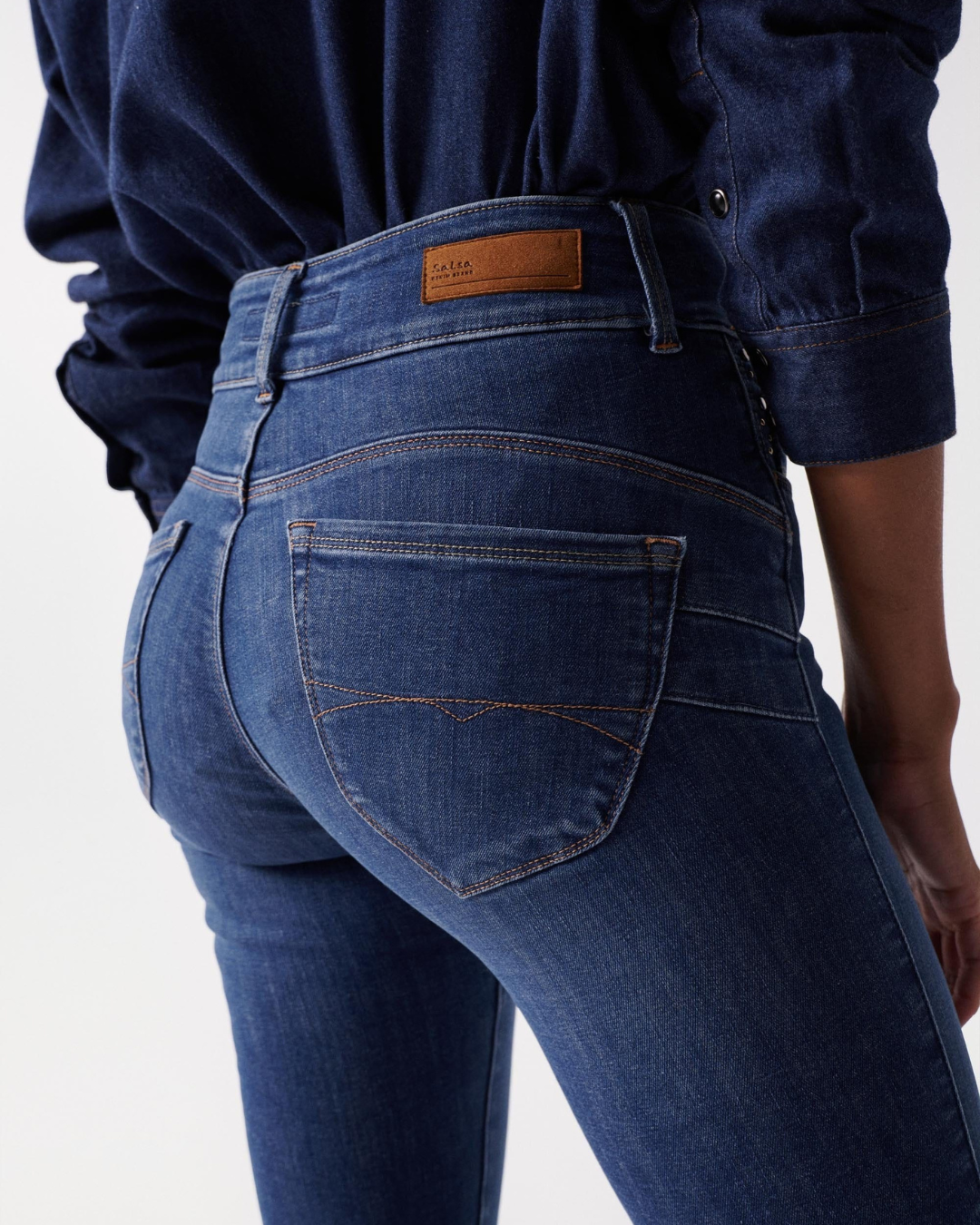 Skinny push in secret jeans with details on the pocket