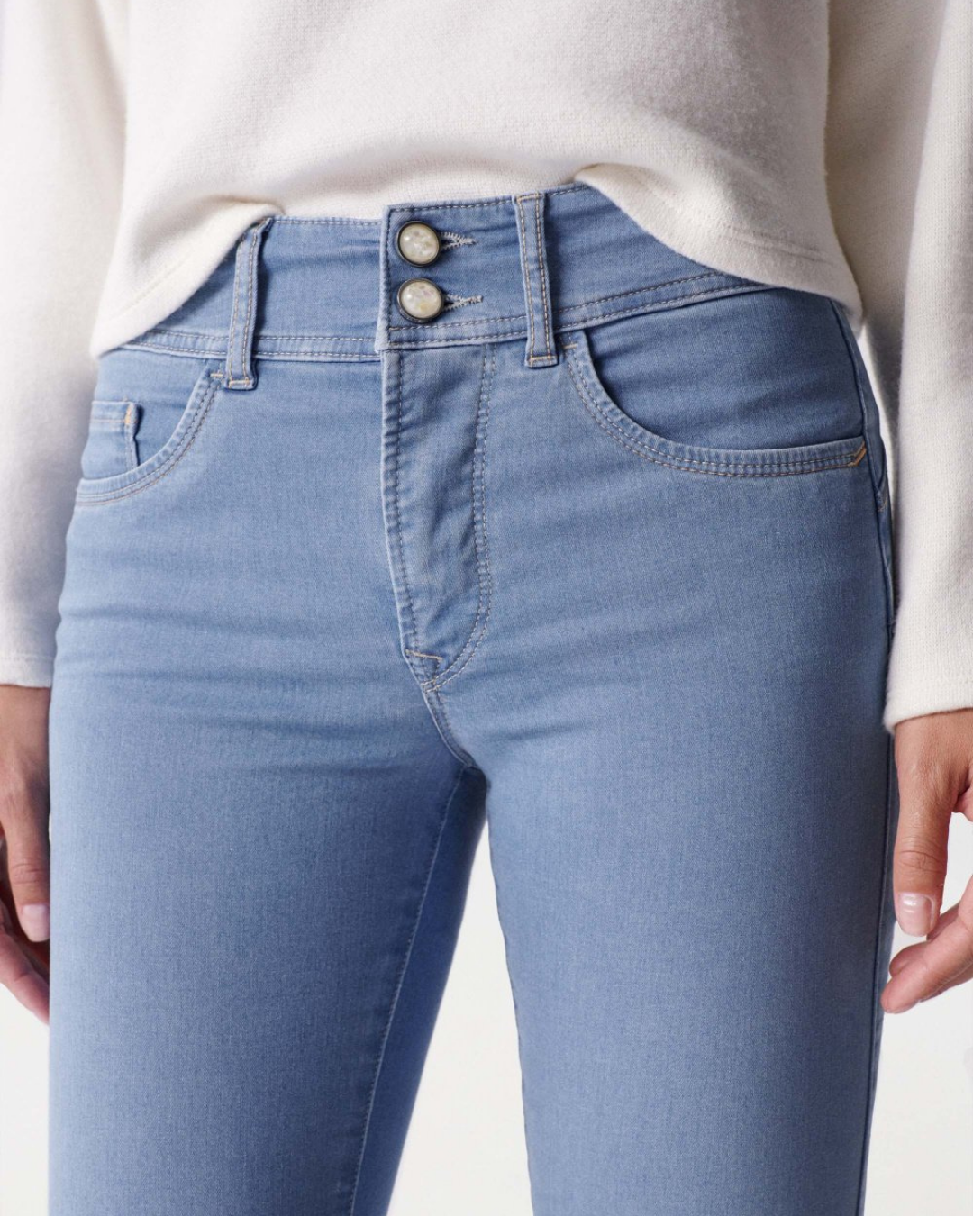 Salsa Push in Secret Jeans  - soft touch